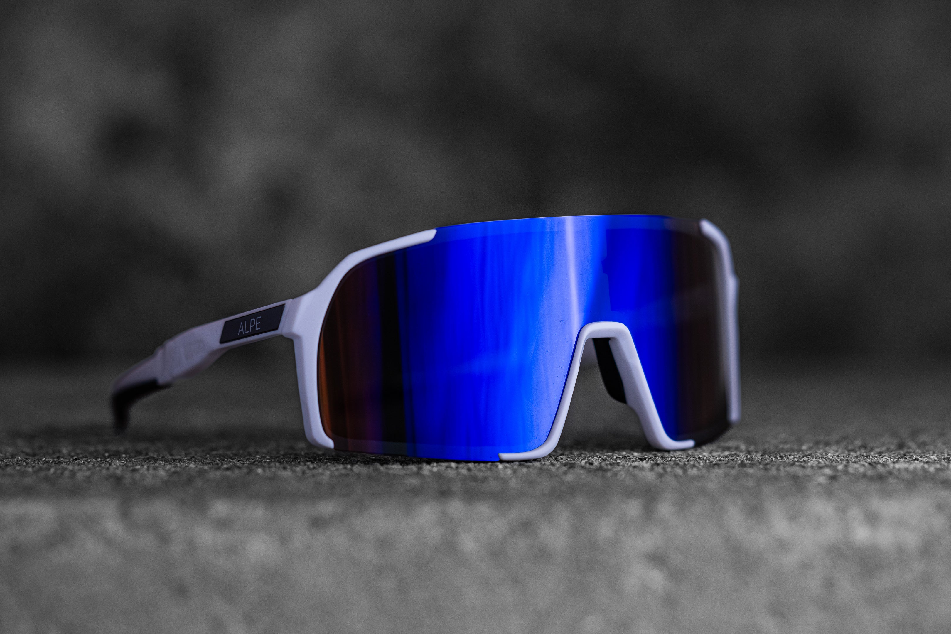 Oakley white 2024 frame blue lens